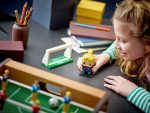 FC Barcelona – Go Brick Me LEGO BrickHeadz 40542 - FC Barcelona – Go Brick Me - Produktbild 02